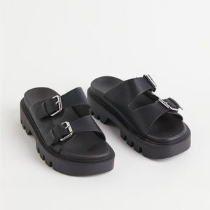 Chunky sandal